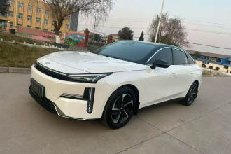 吉利银河 银河L6 2024款 125km PLUS 龙腾版