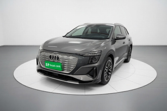 奥迪Q5 e-tron 2023款 40 e-tron 星耀型 机甲套装