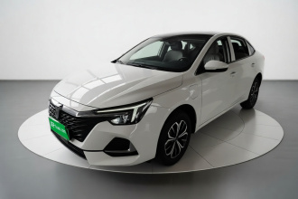 荣威i6 MAX新能源 2022款 EV 500天幕尊享版