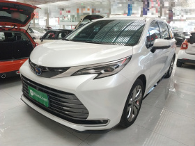 丰田 赛那SIENNA 2023款 2.5L混动 至尊版