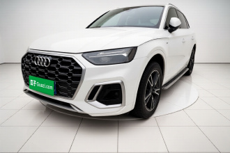 奥迪Q5L 2021款 40 TFSI 时尚动感型