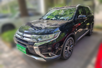 三菱 欧蓝德 2018款 2.0L 两驱荣耀版 5座