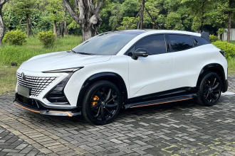 长安UNI-T 2022款 1.5T 运动版 尊贵型