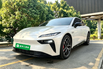 东风奕派 eπ007 2025款 纯电 565四驱Max领航版