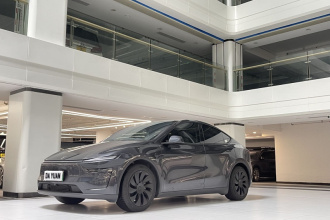 特斯拉 Model Y 2025款 长续航全轮驱动版