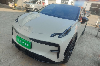 极氪X 2025款 五座后驱版