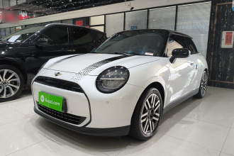 电动MINI COOPER 2025款 456km COOPER E 经典派