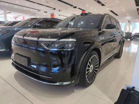 鸿蒙智行 问界M8 2025款 增程 Max+版 53.4kWh 6座版