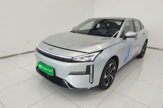 吉利银河 银河L6 2025款 EM-i 140km 星舰版