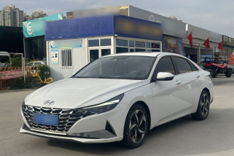 现代 伊兰特 2022款 1.5L CVT LUX尊贵版