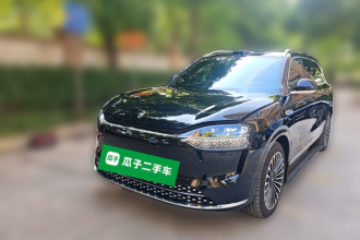 鸿蒙智行 问界M9 2025款 增程 Ultra版 52kWh 6座版 (192线激光雷达）