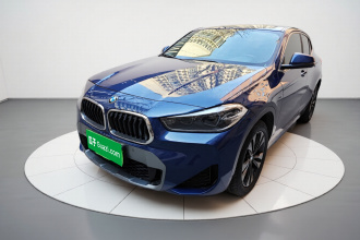 宝马X2 2021款 sDrive25i M越野套装