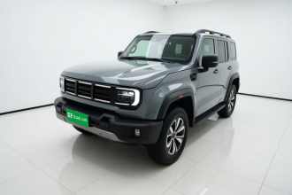 北京越野 北京BJ40 2024款 2.0T 全新城市猎人版 至尊型
