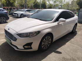 福特 蒙迪欧新能源 2018款 2.0 PHEV 智控时尚型 国V