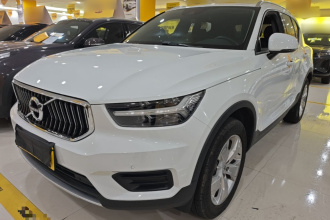 沃尔沃XC40 2021款 T4 四驱智行时尚版