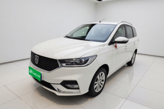 宝骏360 2019款 改款 1.5L 手动精英型 国VI