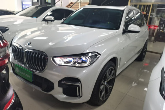 宝马X5 2022款 xDrive 30Li 尊享型M运动套装