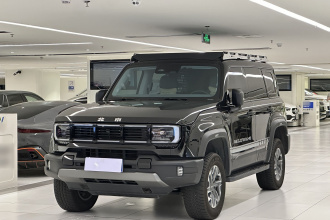 北京越野BJ40 2024款 2.0D 全新刀锋英雄穿越者