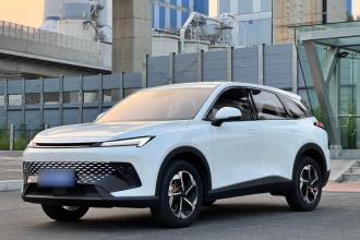 北京汽车 魔方 2023款 1.5T DCT青春版