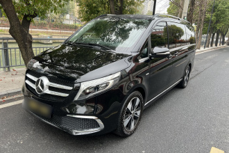 奔驰V级 2021款 V 260 尊贵版