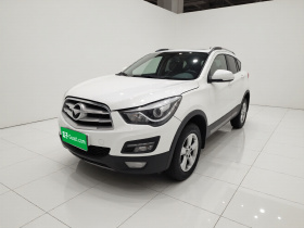 海马S5 2015款 1.6L 手动豪华型天窗版