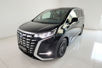 腾势D9 2022款 DM-i 970 四驱尊荣型