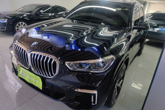 宝马X5 2022款 改款 xDrive 40Li M运动套装