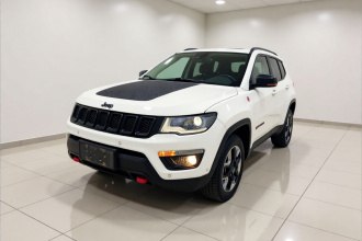 Jeep 指南者 2017款 200TS 自动高性能四驱版