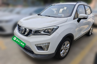 长安CS15 2016款 1.5L 自动时尚版