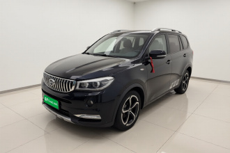 SWM斯威汽车 SWM斯威X7 2017款 1.5T 手动国际米兰110周年纪念版 7座