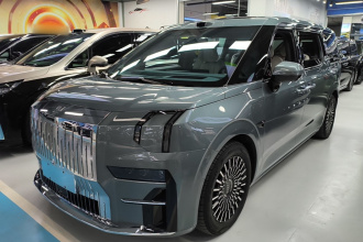 极氪009 2024款 六座行政版四驱 108kWh