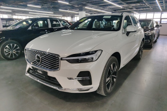 沃尔沃XC60 2025款 B5 四驱智远豪华版