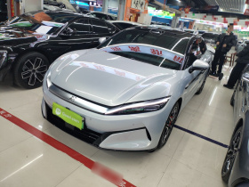 比亚迪 汉L 2025款 EV 四驱激光雷达旗舰型