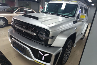 超境汽车 共创坦克300 2021款 2.0T 赛博坦克