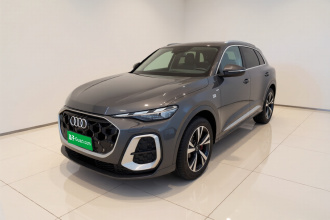 奥迪Q5L 2026款 2.0T 智混豪华型