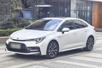 丰田 雷凌 2022款 双擎 1.8H E-CVT运动版