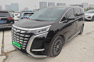 腾势D9 2022款 DM-i 970 四驱旗舰型