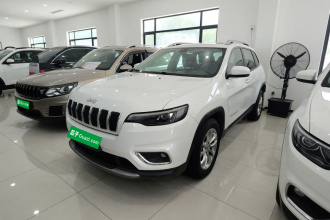 Jeep 自由光 2019款 2.0T 两驱智享版 国VI