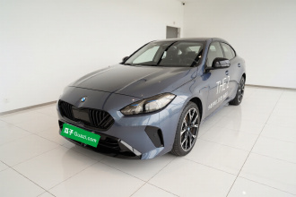 宝马2系 2025款 225L M运动曜夜套装