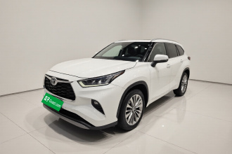丰田 汉兰达 2022款 双擎 2.5L 四驱至尊版 7座