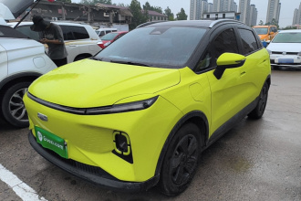 吉利几何E萤火虫 2022款 401KM 霹雳虎 4座