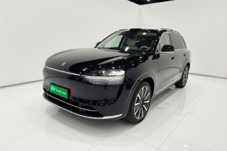 鸿蒙智行 问界M9 2025款 增程 Ultra版 52kWh 6座版（896线激光雷达）