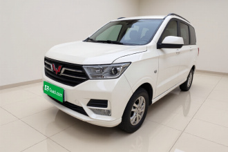 五菱汽车 五菱宏光 2021款 改款 1.5L S舒适型 液压助力LAR