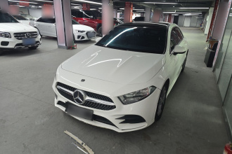 奔驰A级 2022款 改款 A 180 L 运动轿车