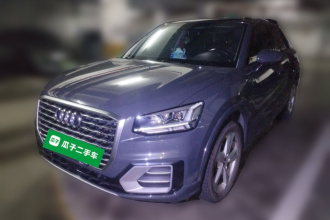 奥迪Q2L 2020款 35 TFSI 时尚致雅型
