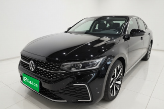 大众 帕萨特 2022款 330TSI 星空豪华版 定制版