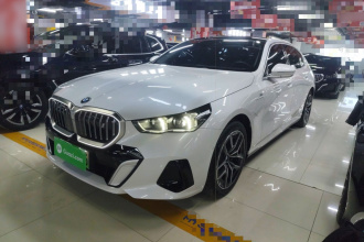 宝马i5 2024款 eDrive 35L 尊享型 M运动套装