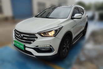 现代 胜达 2017款 2.0T 自动两驱智能型 7座