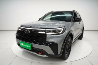 福特 探险者 2023款 EcoBoost 285 昆仑巅峰版 6座