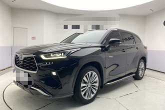 丰田 汉兰达 2022款 双擎 2.5L 两驱尊贵版 7座
